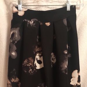 Floral printed skirt